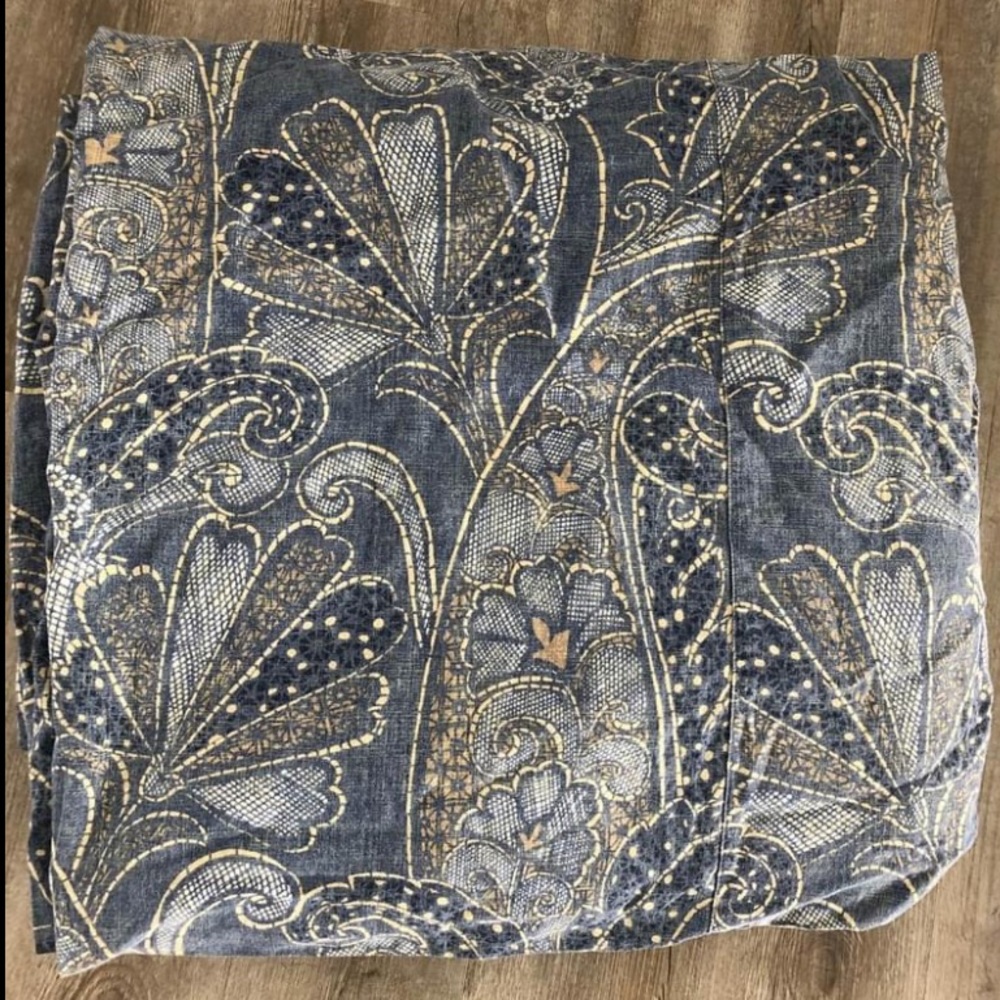 Queen Pottery Barn Duvet